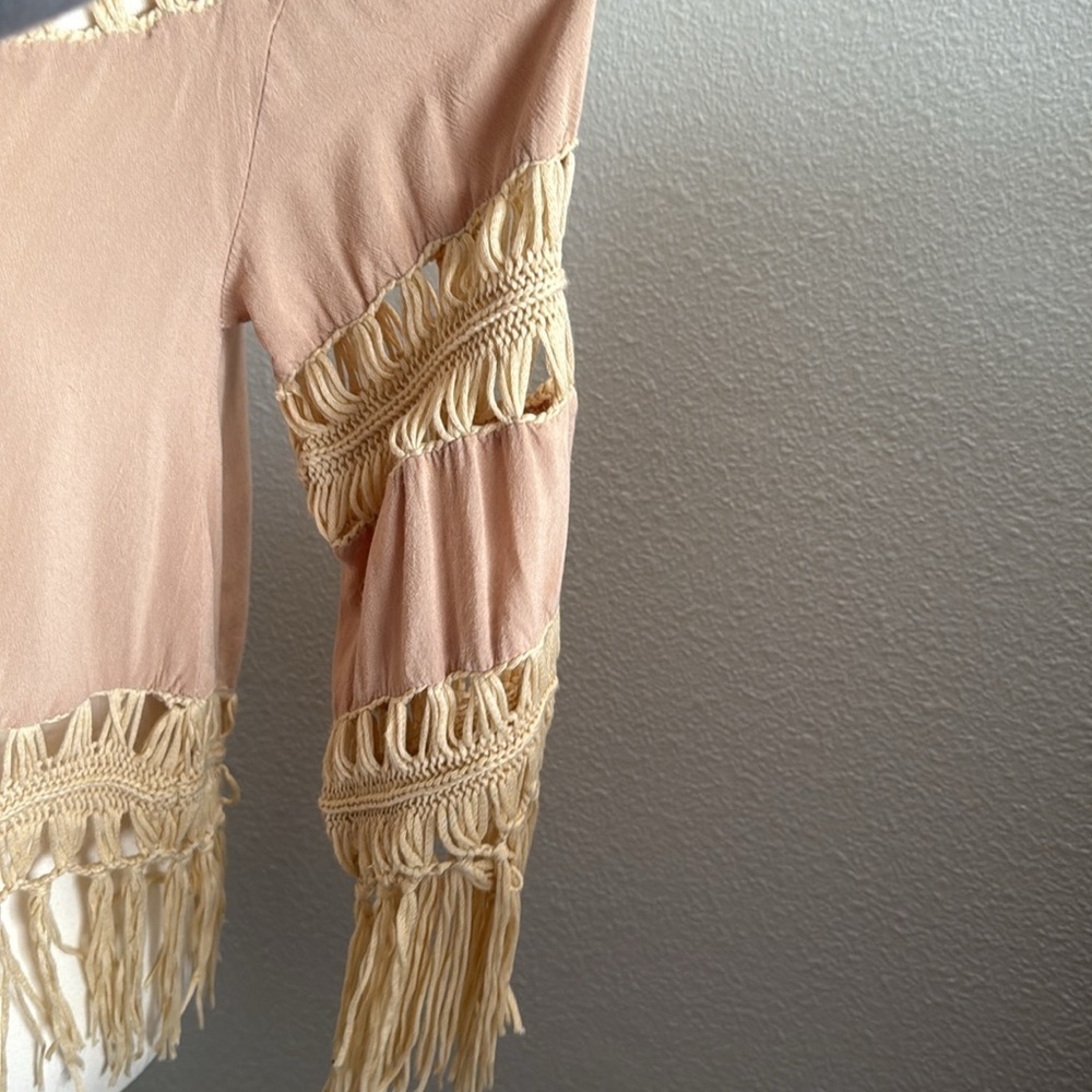 Umgee Tan Crochet Fringe Boho Top Size Medium - Picture 4 of 11
